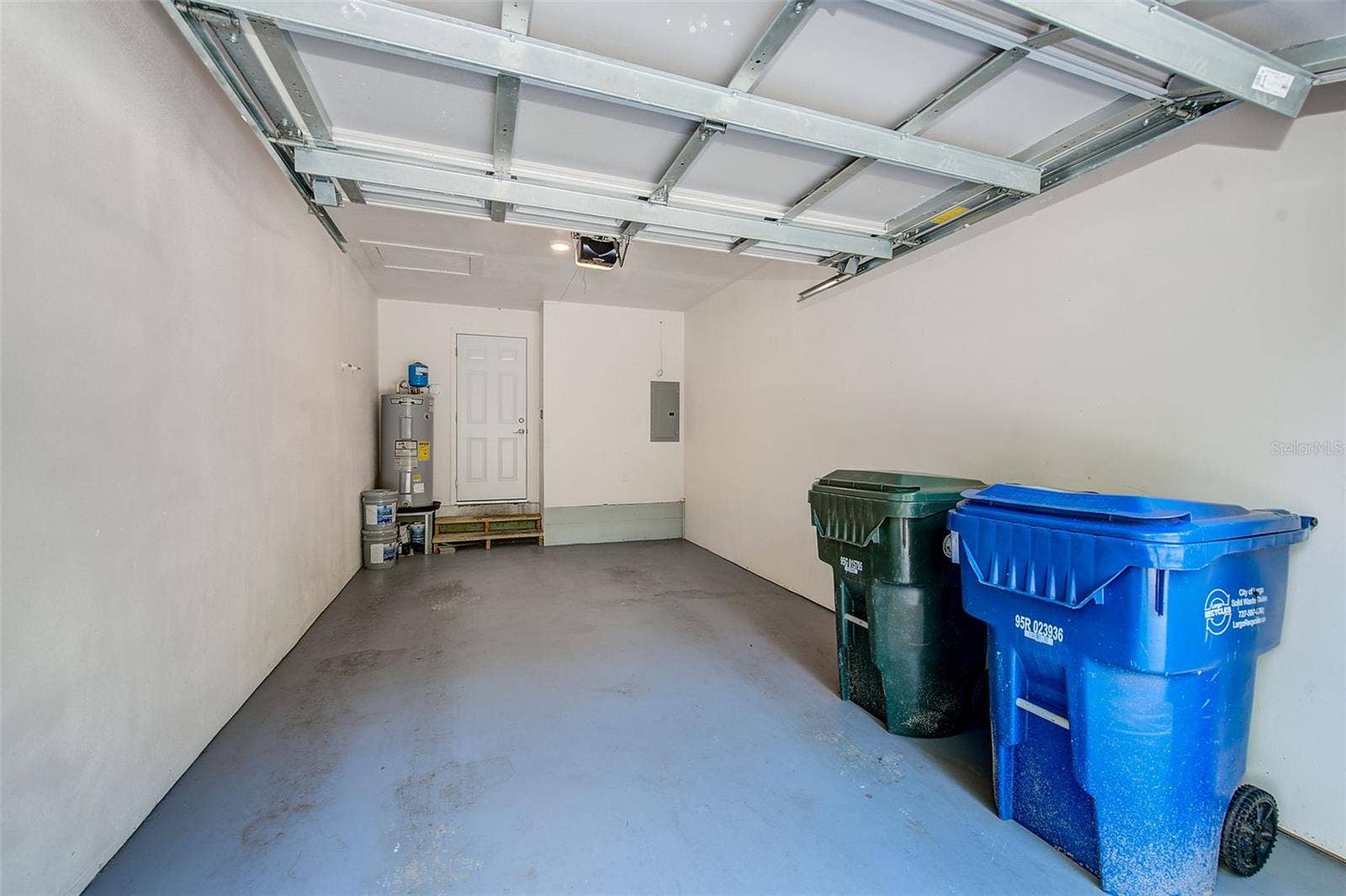 14330 CHANNEL DRIVE, Largo, FL 33774 One Car Garage