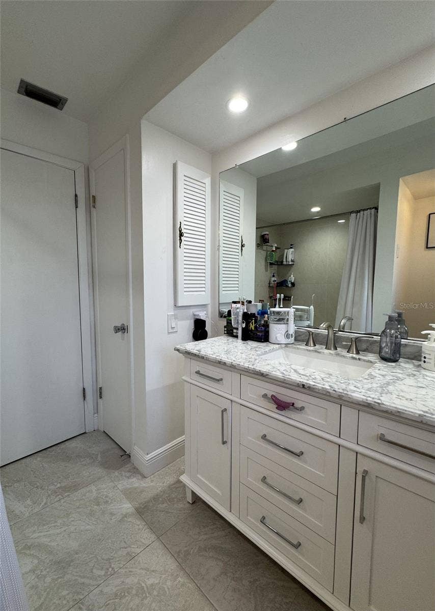1304 ALAMEDA AVENUE, Clearwater, FL 33759 1304 ALAMEDA AVENUE, Clearwater, FL 33759