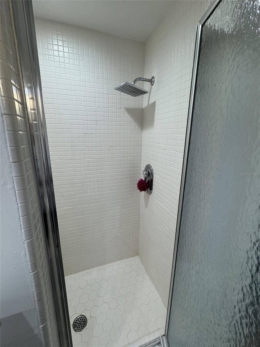 1304 ALAMEDA AVENUE, Clearwater, FL 33759 1304 ALAMEDA AVENUE, Clearwater, FL 33759