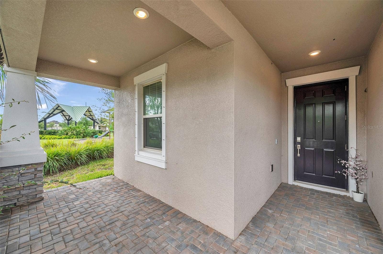 11412 FRESHWATER RIDGE DRIVE, Riverview, FL 33569 front door and front patio