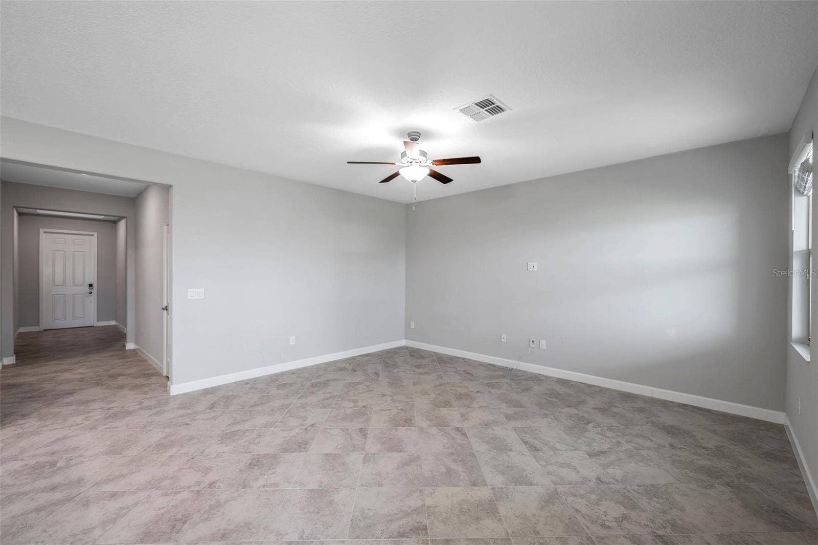 11412 FRESHWATER RIDGE DRIVE, Riverview, FL 33569 family room
