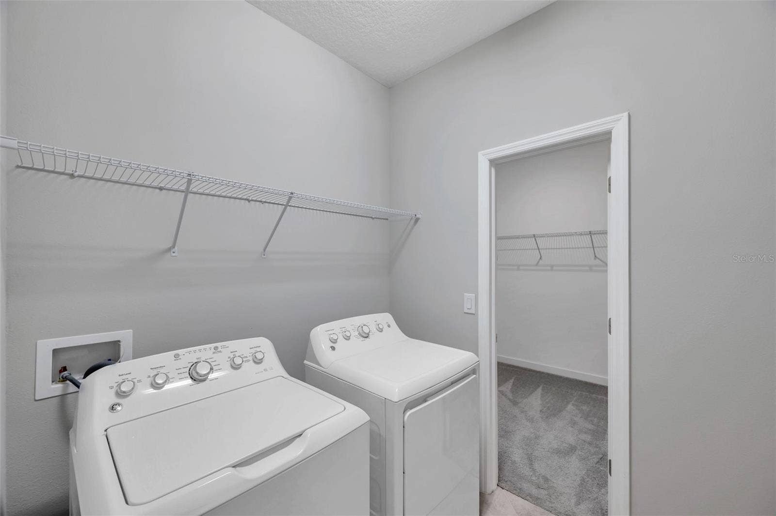 11412 FRESHWATER RIDGE DRIVE, Riverview, FL 33569 laundry room