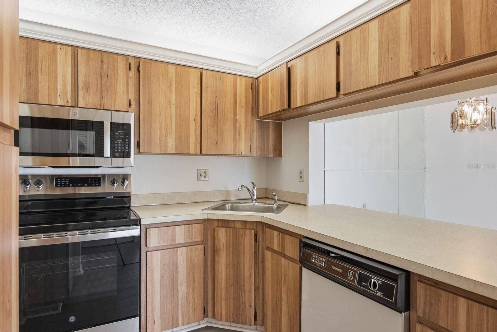 1871 PINE RIDGE WAY W, #E1, Palm Harbor, FL 34684 1871 PINE RIDGE WAY W, #E1, Palm Harbor, FL 34684