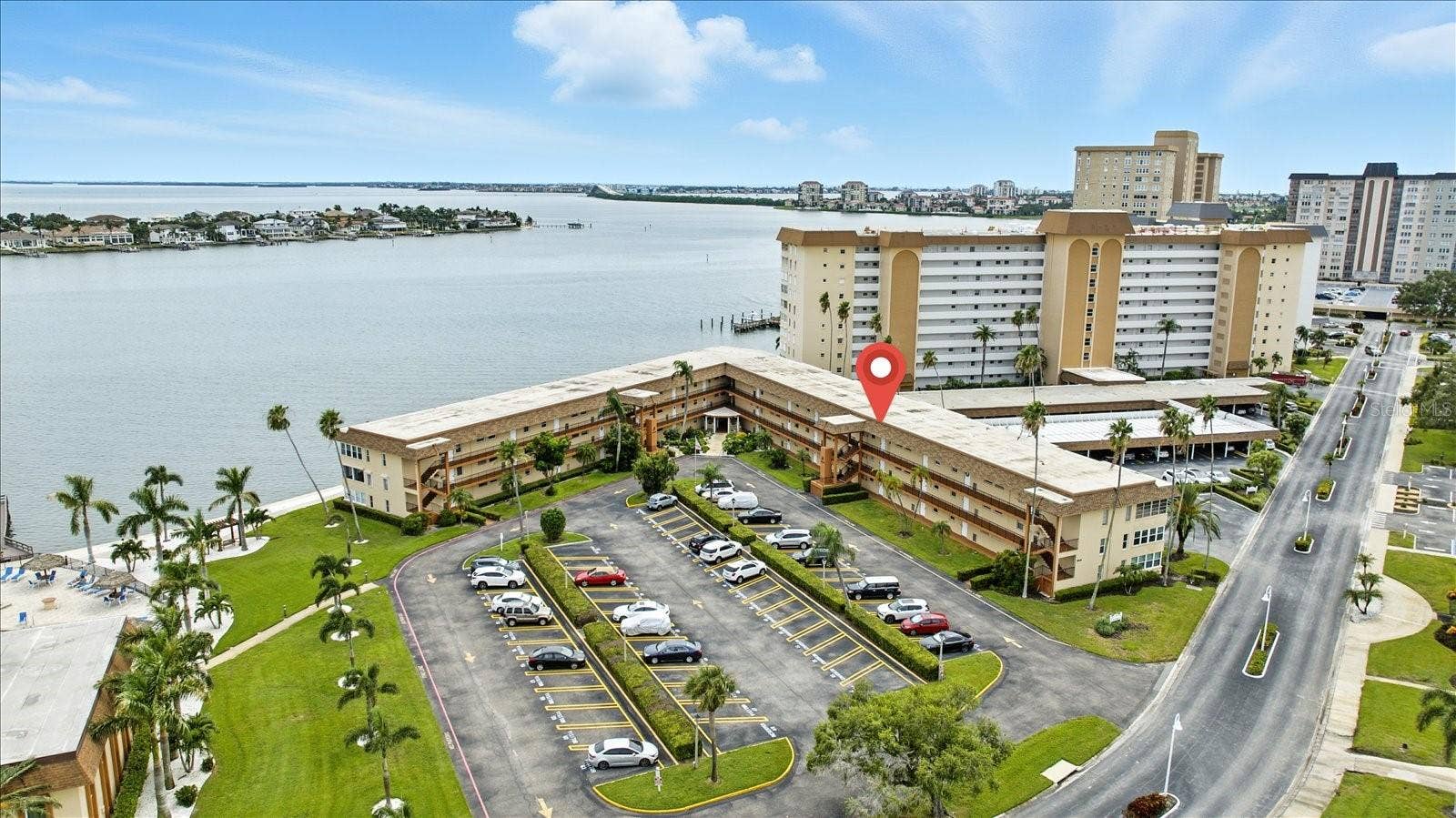 5020 BRITTANY DRIVE S, #322, St Petersburg, FL 33715 5020 BRITTANY DRIVE S, #322, St Petersburg, FL 33715