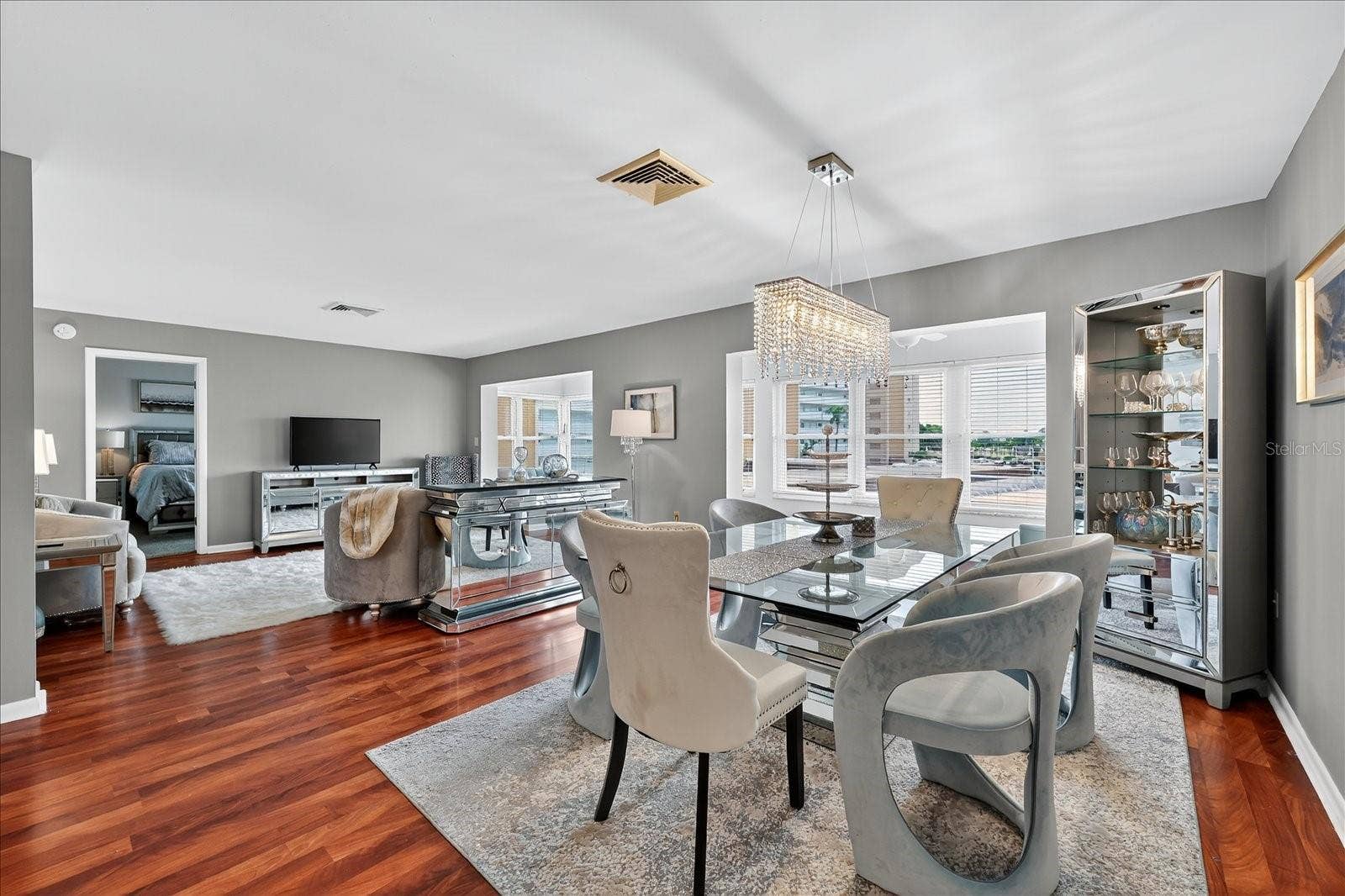 5020 BRITTANY DRIVE S, #322, St Petersburg, FL 33715 5020 BRITTANY DRIVE S, #322, St Petersburg, FL 33715