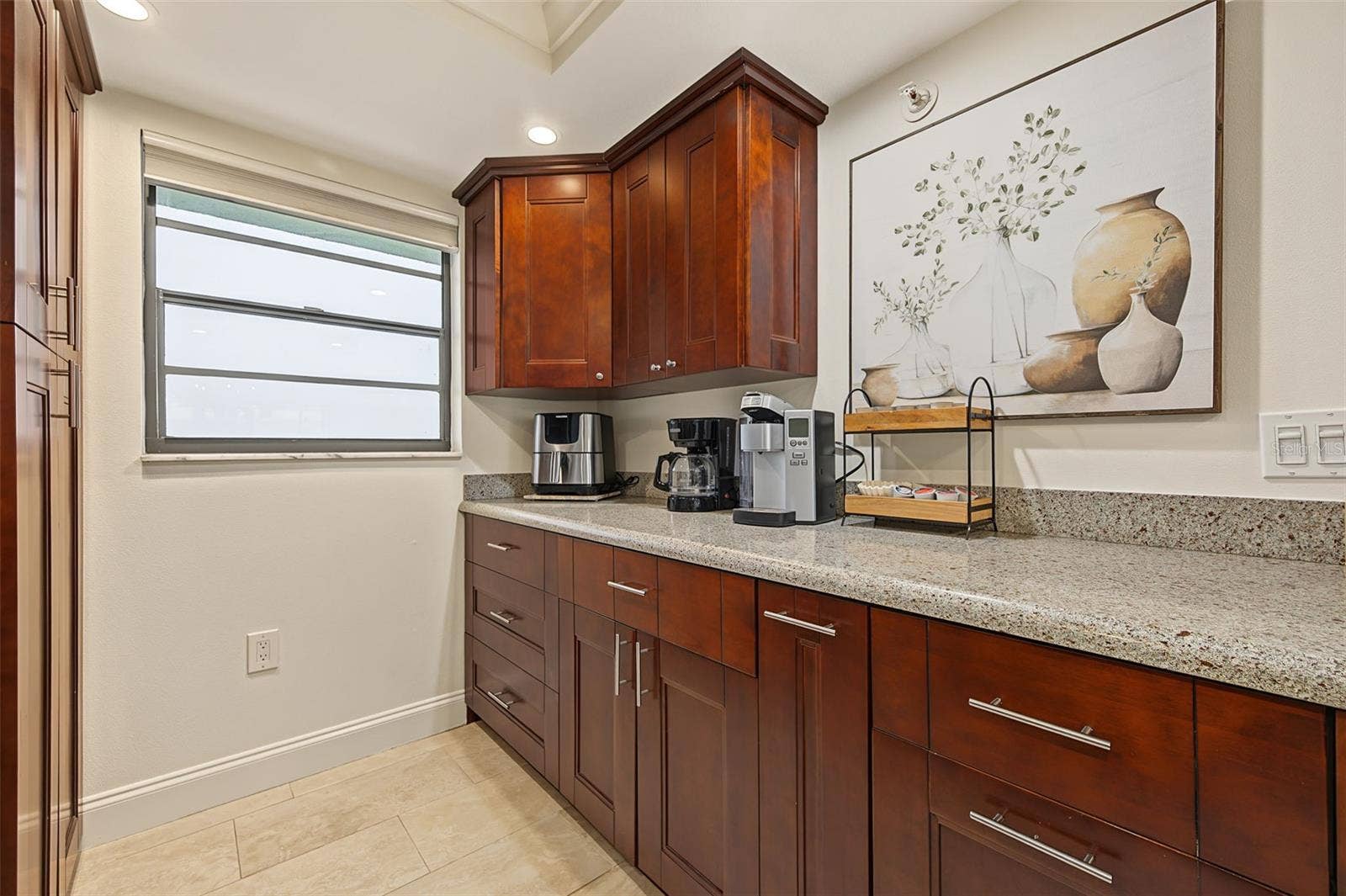 19531 GULF BOULEVARD, #604, Indian Shores, FL 33785 Buffet, Counter Bar and extra Cabinets in the Kitchen