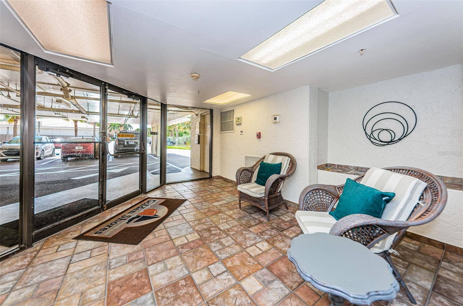 19531 GULF BOULEVARD, #604, Indian Shores, FL 33785 Lobby off the entry