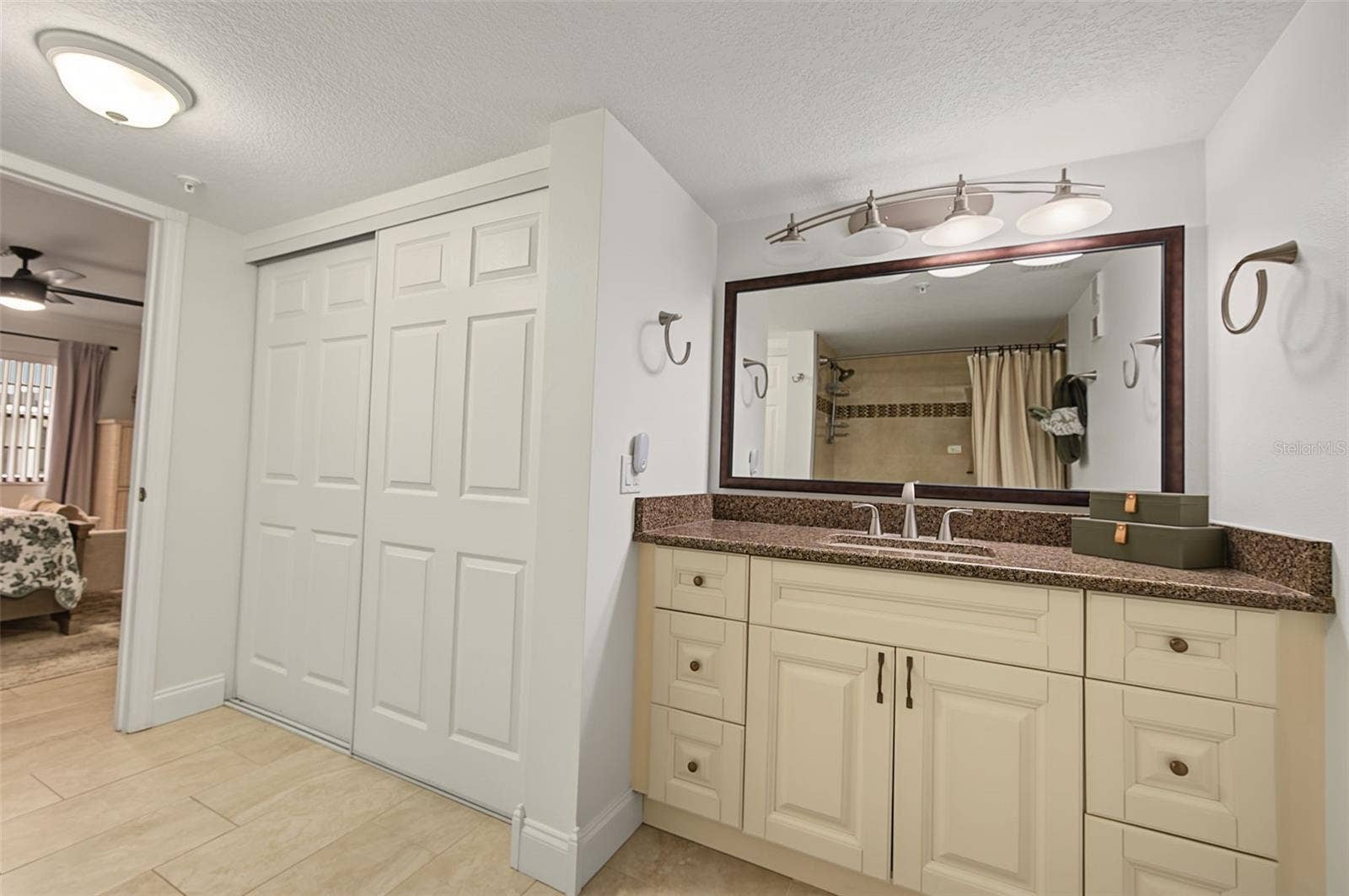 19531 GULF BOULEVARD, #604, Indian Shores, FL 33785 19531 GULF BOULEVARD, #604, Indian Shores, FL 33785