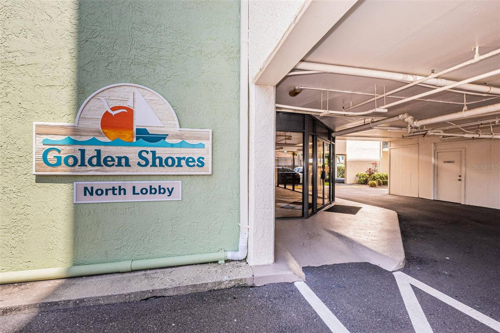 19531 GULF BOULEVARD, #604, Indian Shores, FL 33785 North Entry downstairs