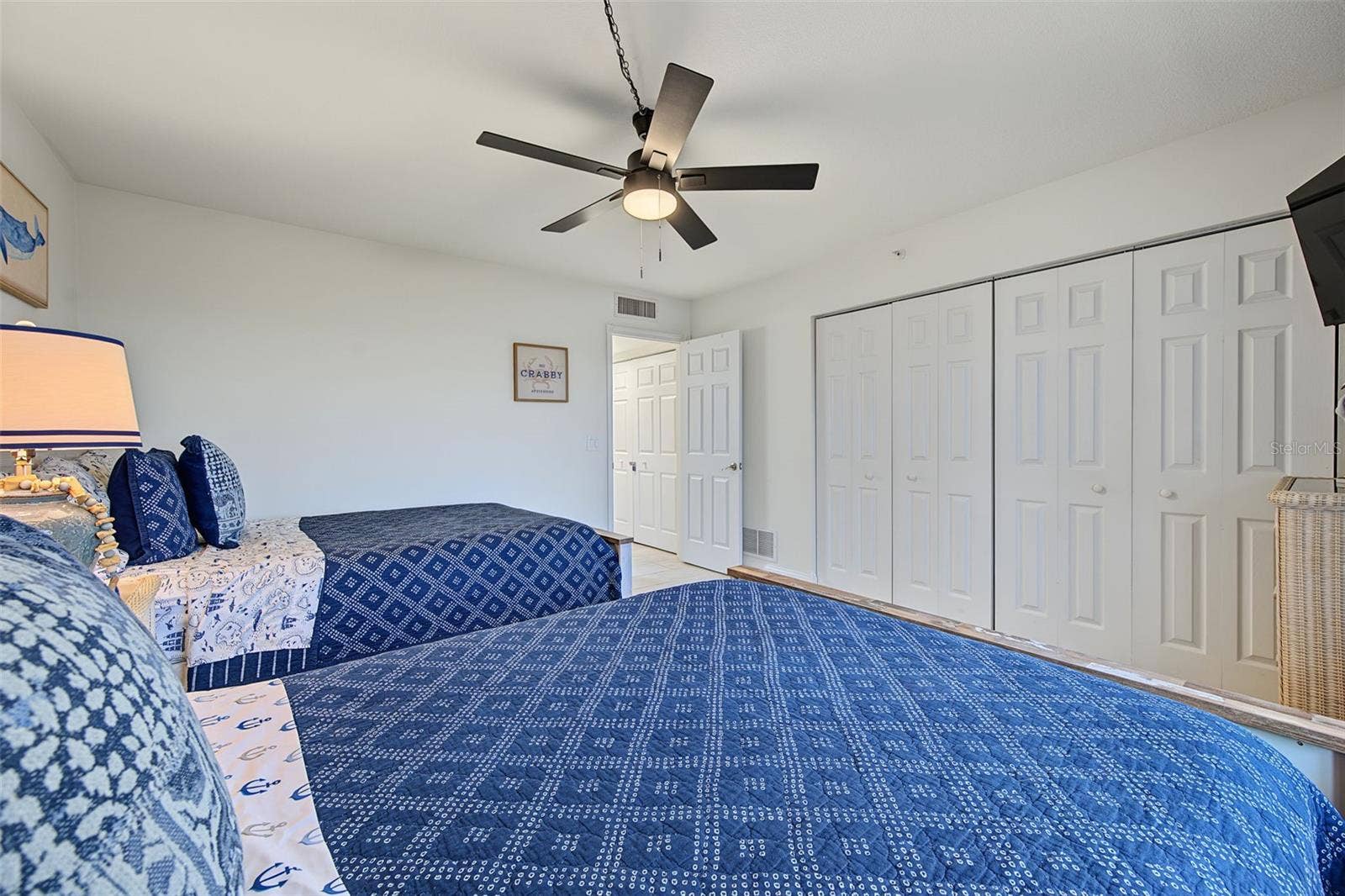 19531 GULF BOULEVARD, #604, Indian Shores, FL 33785 Second bedroom with two, separate beds!