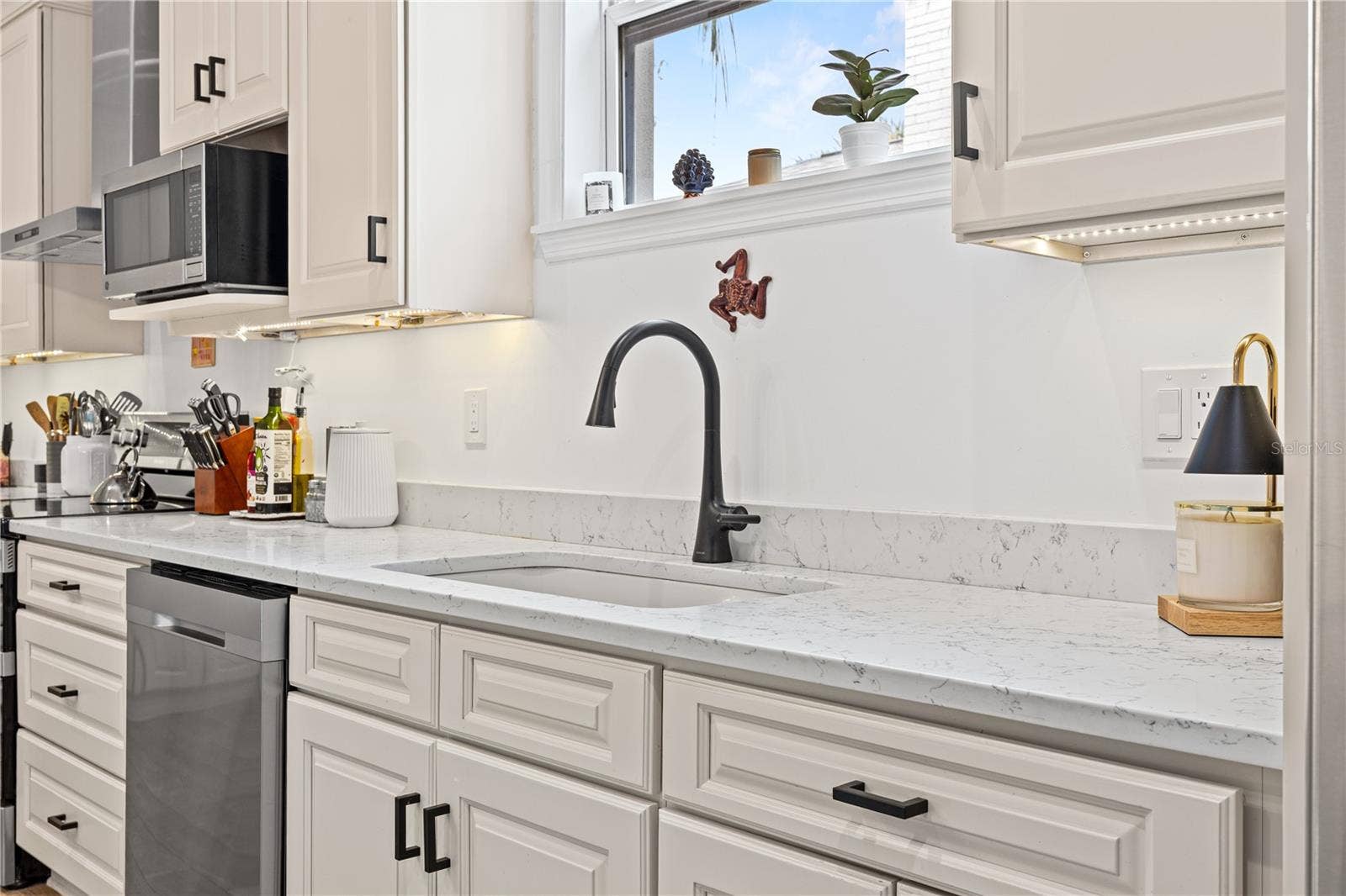 2113 W CASS STREET, #1, Tampa, FL 33606 2113 W CASS STREET, #1, Tampa, FL 33606