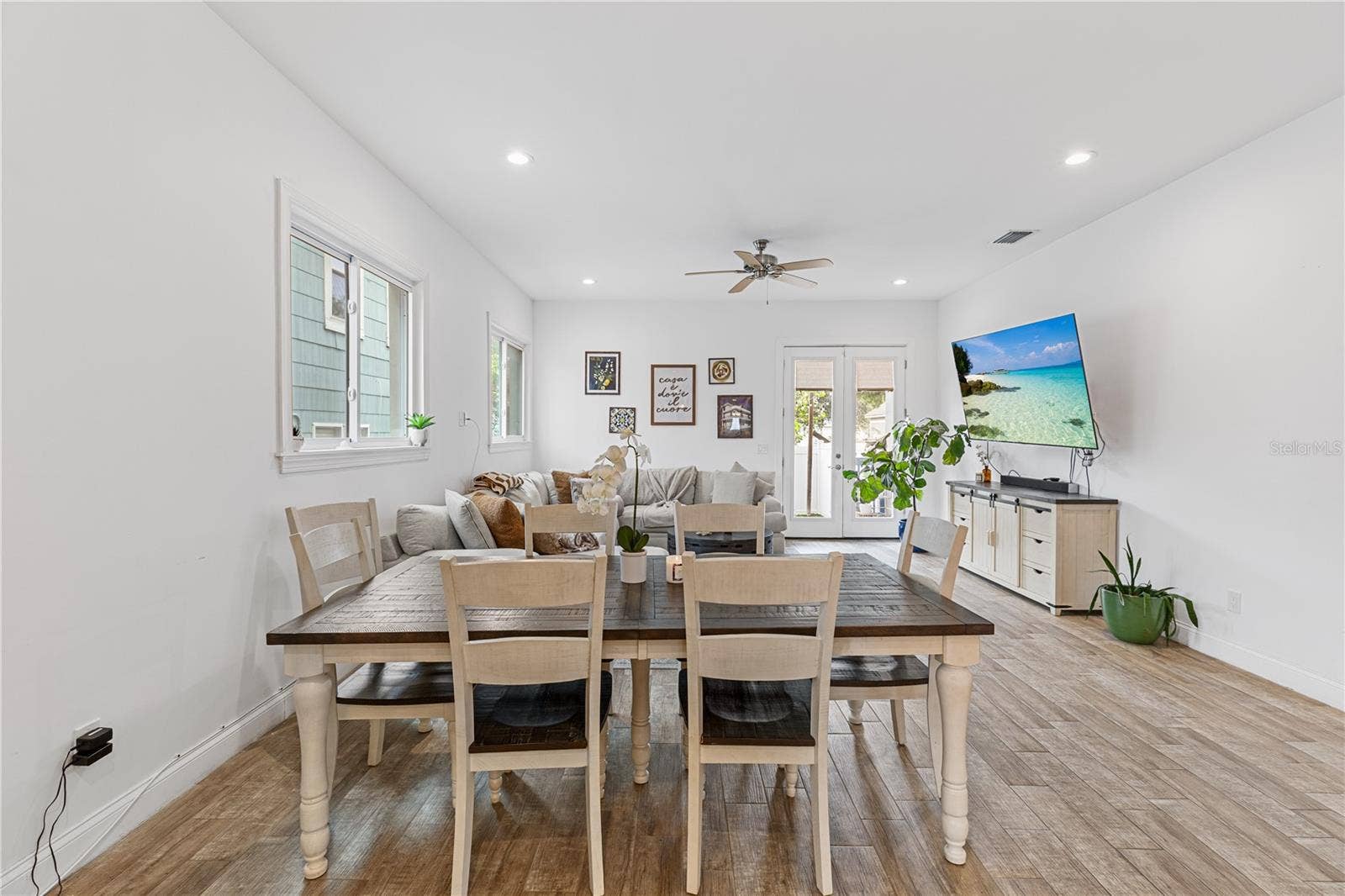 2113 W CASS STREET, #1, Tampa, FL 33606 2113 W CASS STREET, #1, Tampa, FL 33606