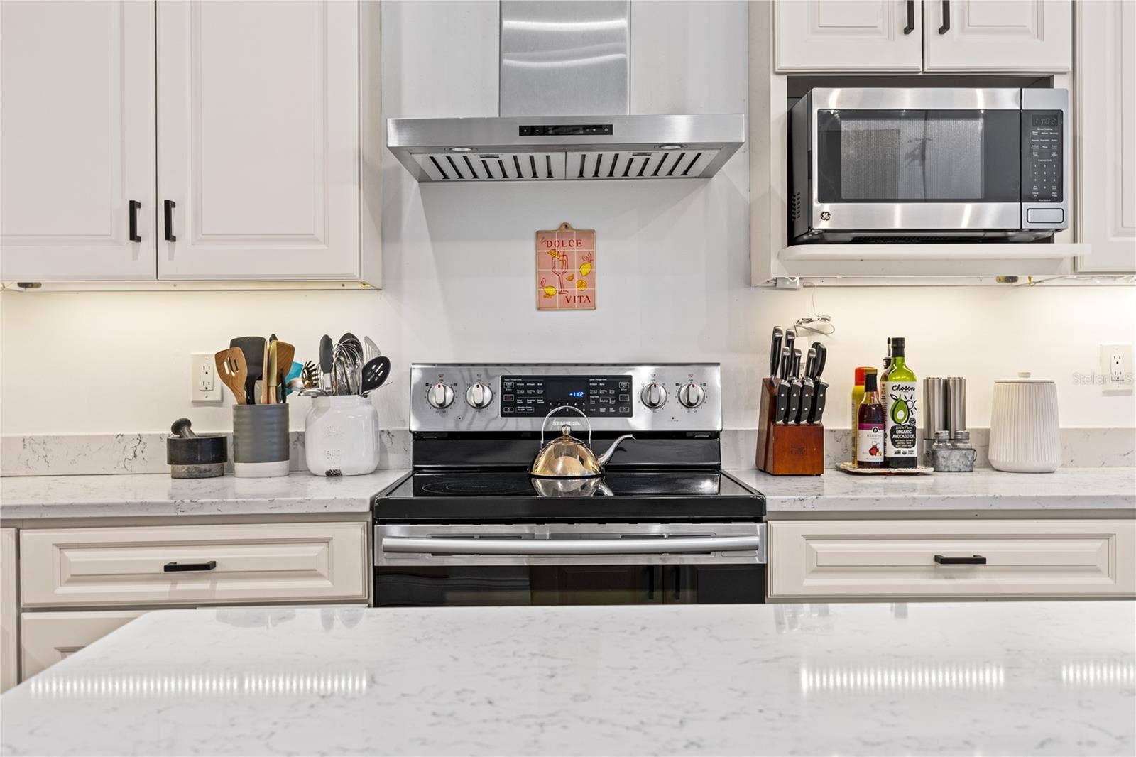 2113 W CASS STREET, #1, Tampa, FL 33606 2113 W CASS STREET, #1, Tampa, FL 33606