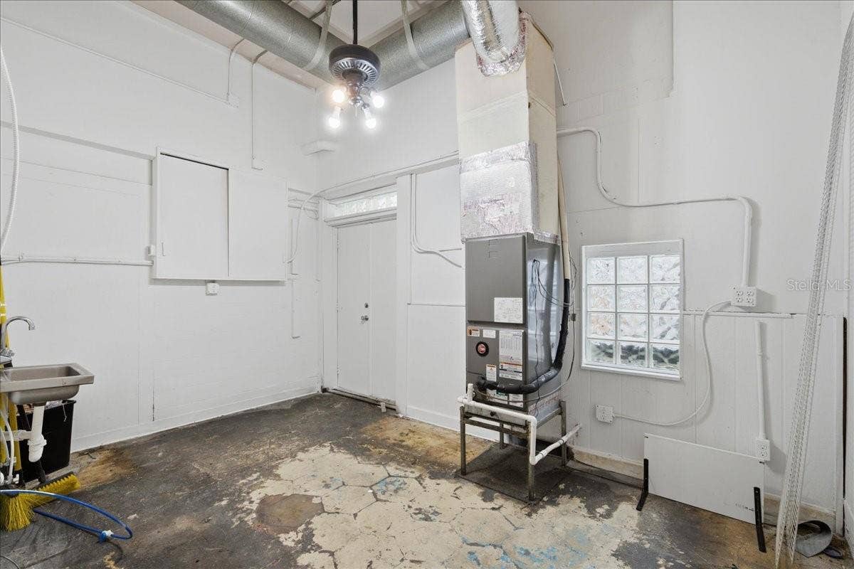 1756 CENTRAL AVENUE, St Petersburg, FL 33712