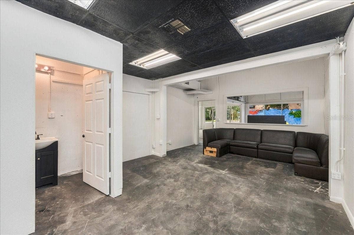 1756 CENTRAL AVENUE, St Petersburg, FL 33712