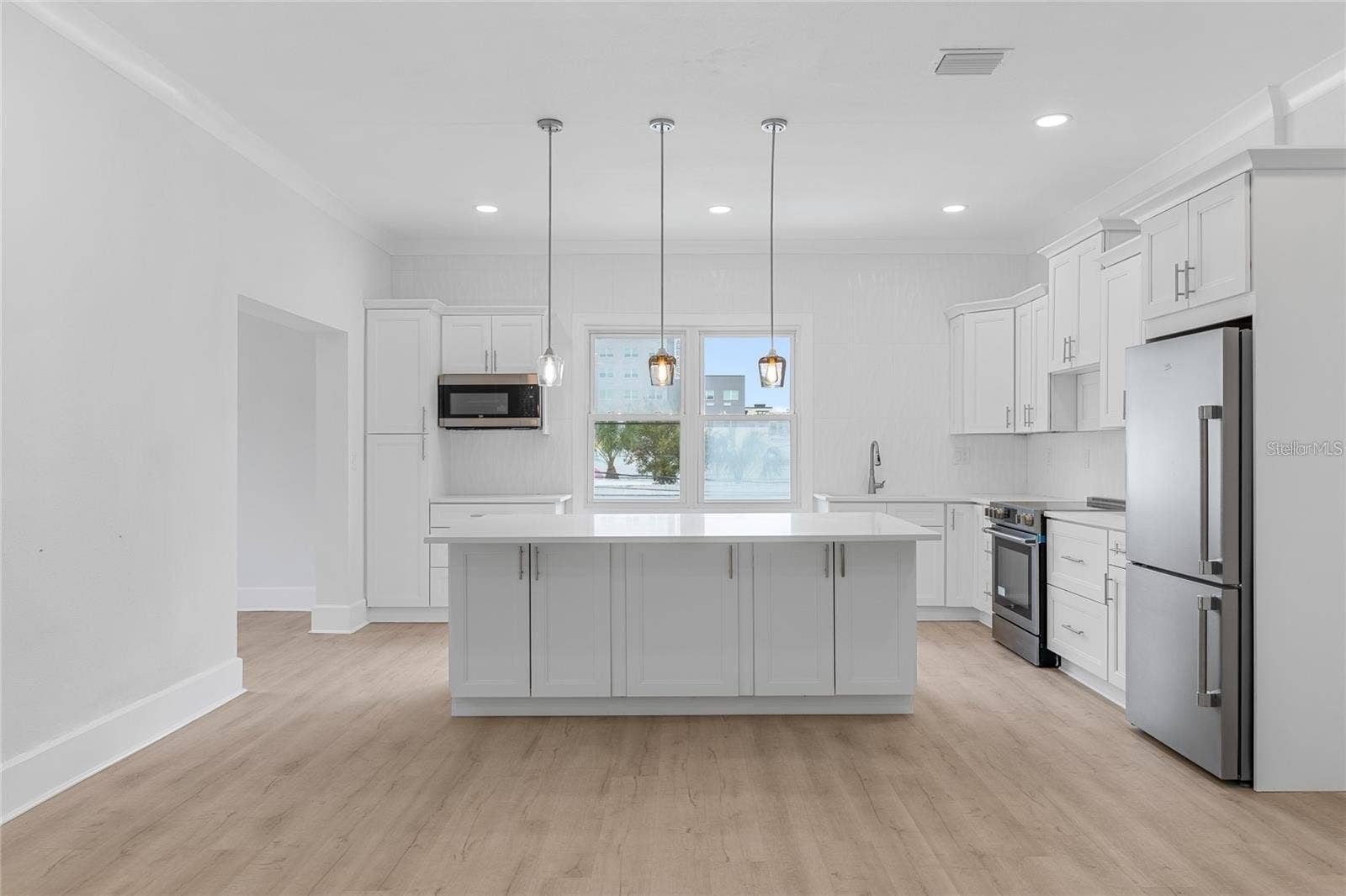 1756 CENTRAL AVENUE, St Petersburg, FL 33712