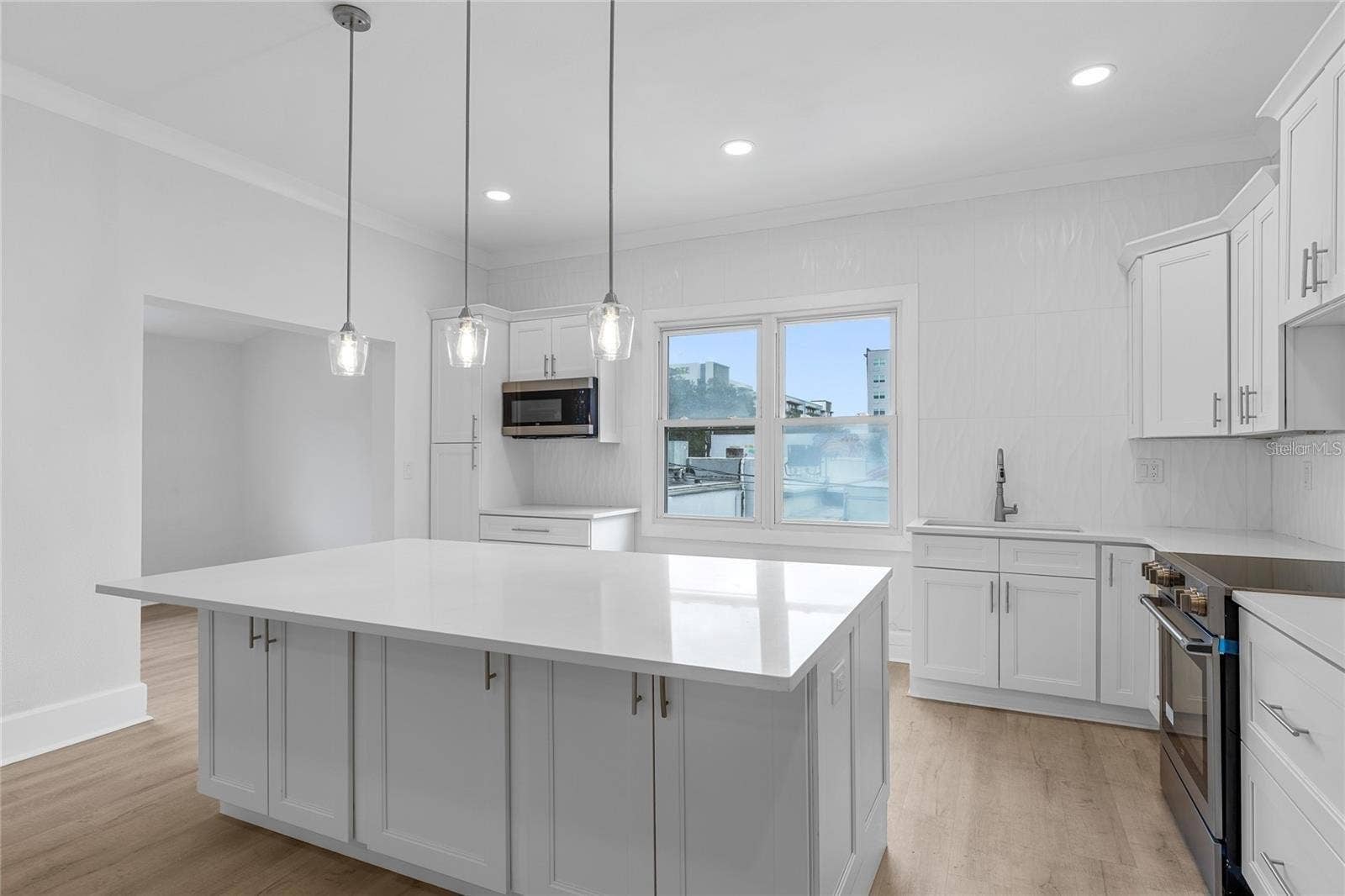 1756 CENTRAL AVENUE, St Petersburg, FL 33712