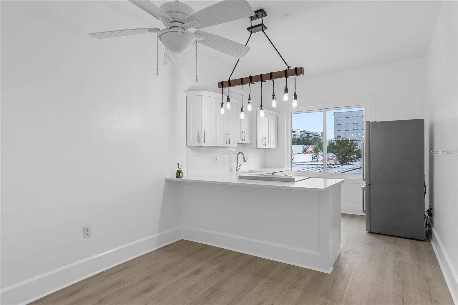 1756 CENTRAL AVENUE, St Petersburg, FL 33712