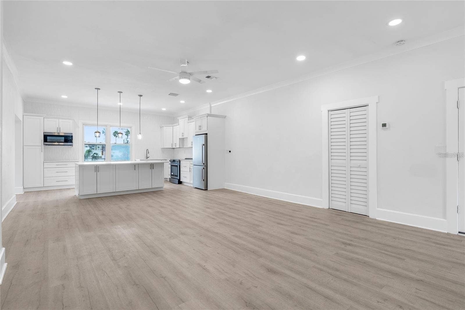 1756 CENTRAL AVENUE, St Petersburg, FL 33712