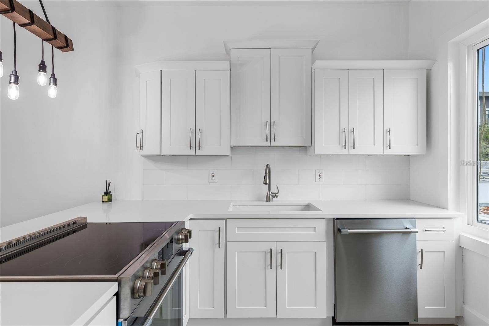 1756 CENTRAL AVENUE, St Petersburg, FL 33712