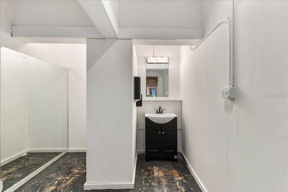 1756 CENTRAL AVENUE, St Petersburg, FL 33712