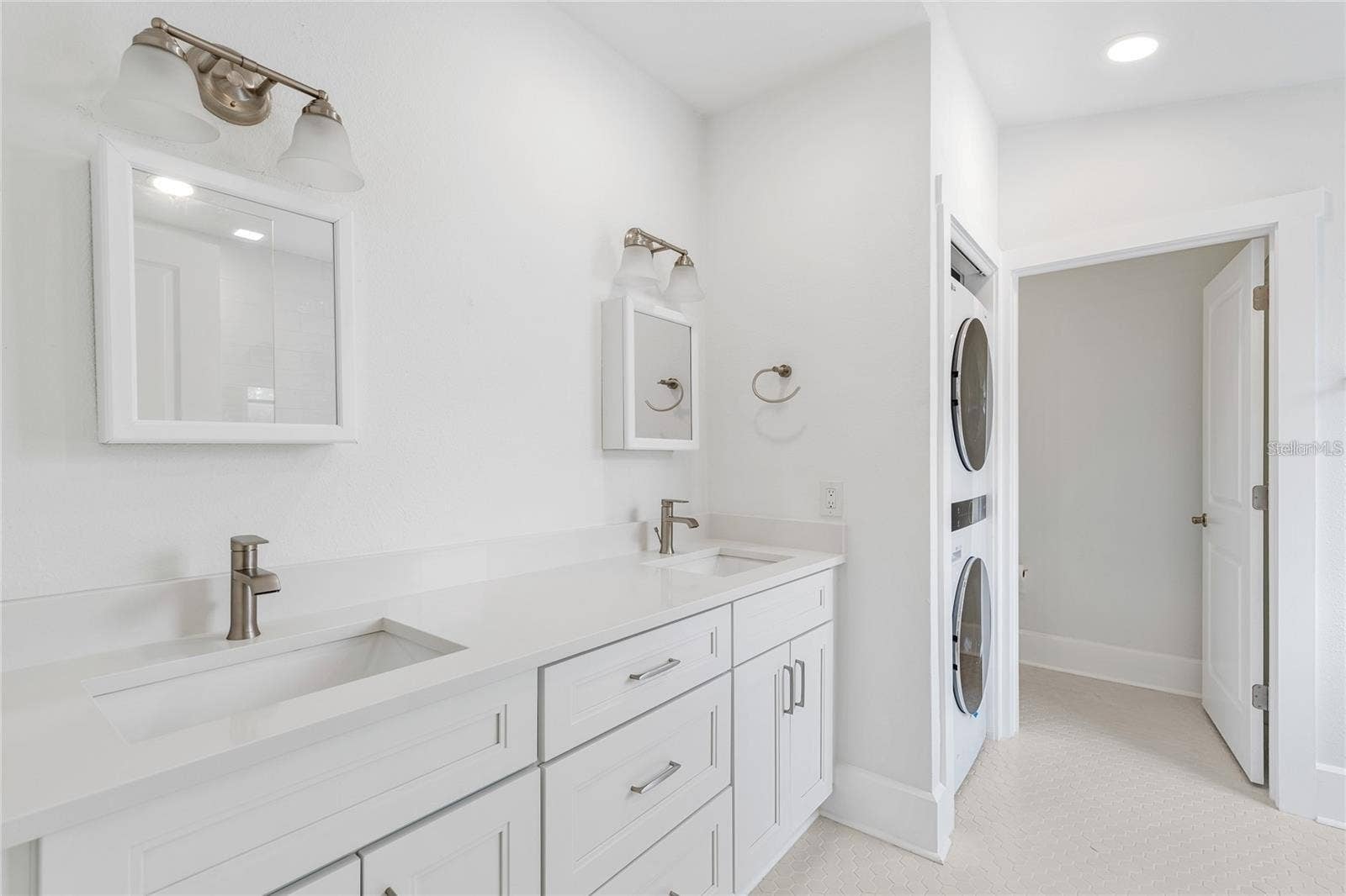 1756 CENTRAL AVENUE, St Petersburg, FL 33712