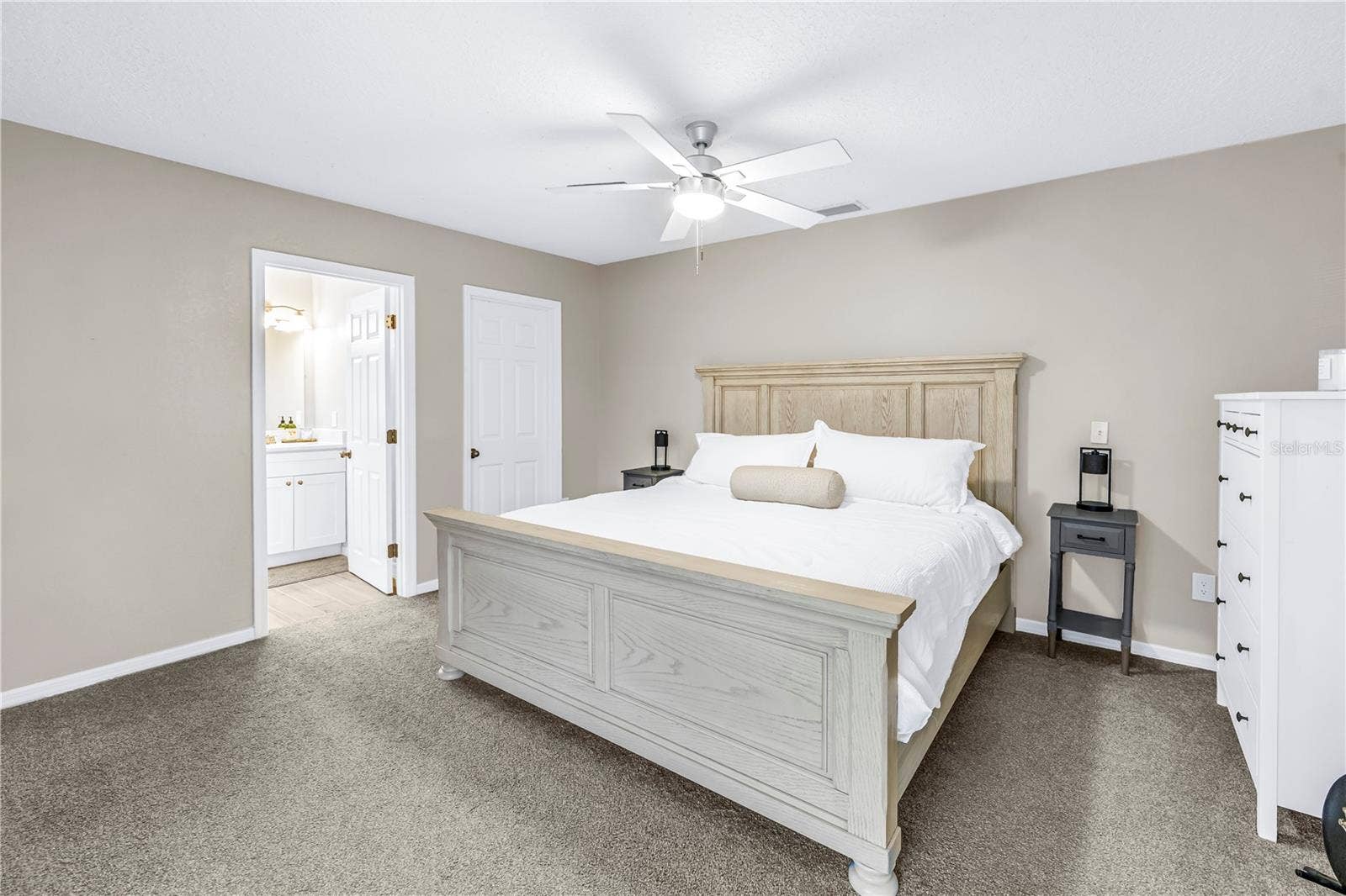 5355 14TH AVENUE N, St Petersburg, FL 33710
