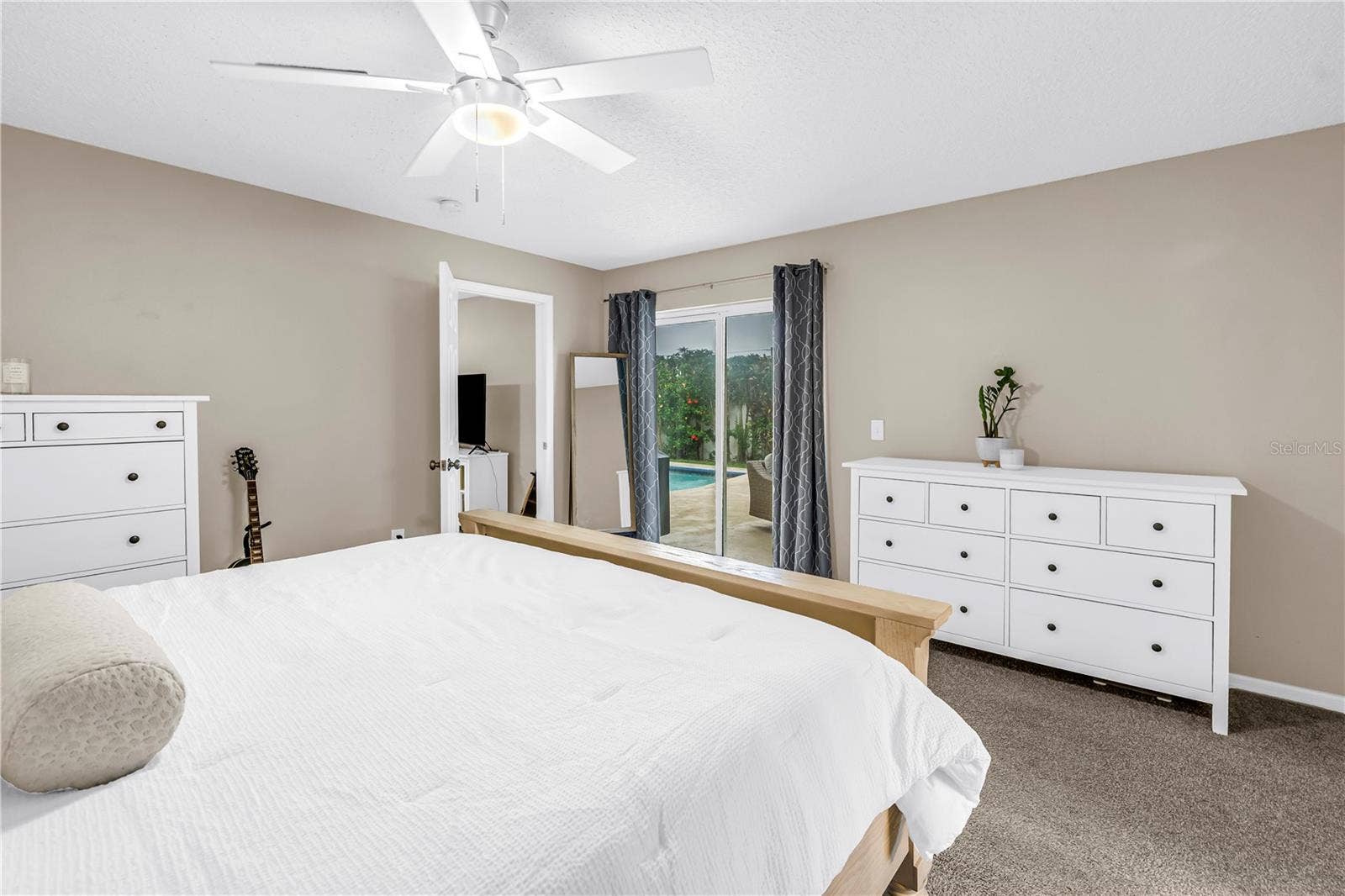 5355 14TH AVENUE N, St Petersburg, FL 33710