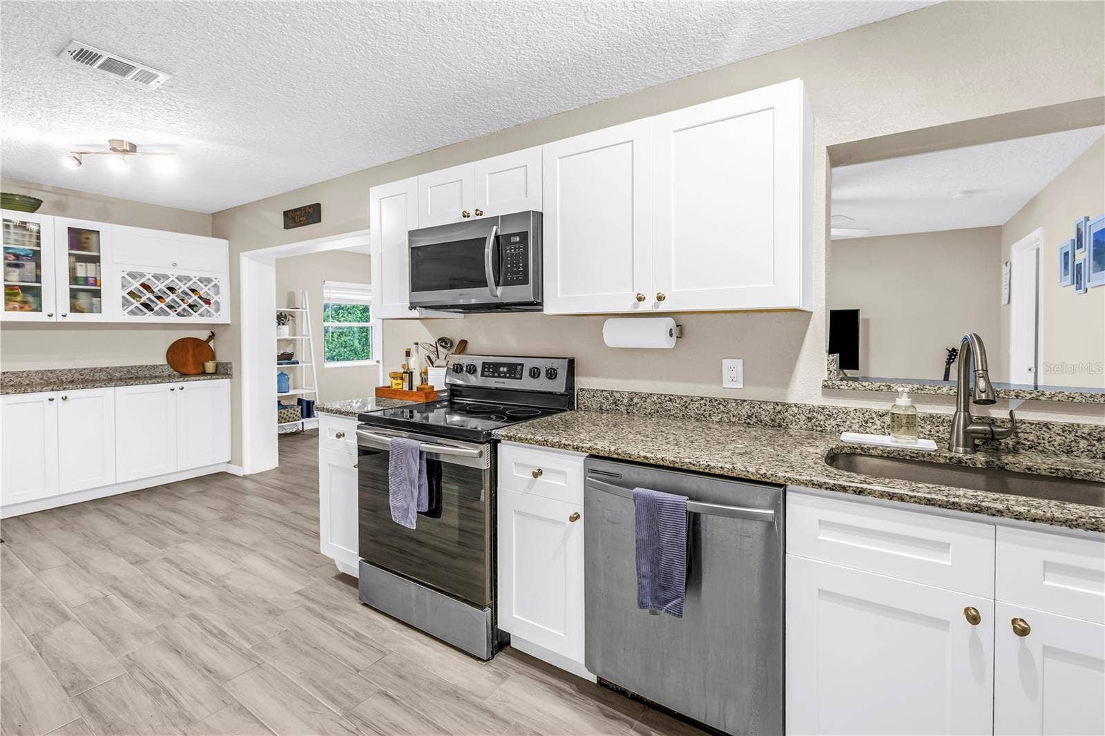 5355 14TH AVENUE N, St Petersburg, FL 33710