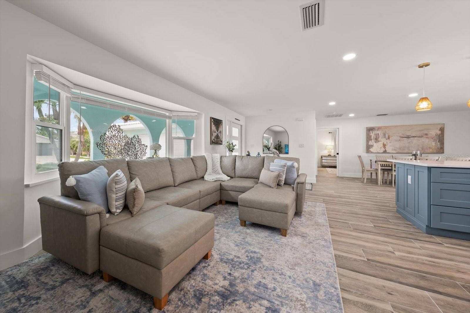 650 64TH AVENUE, St Pete Beach, FL 33706 Living Room
