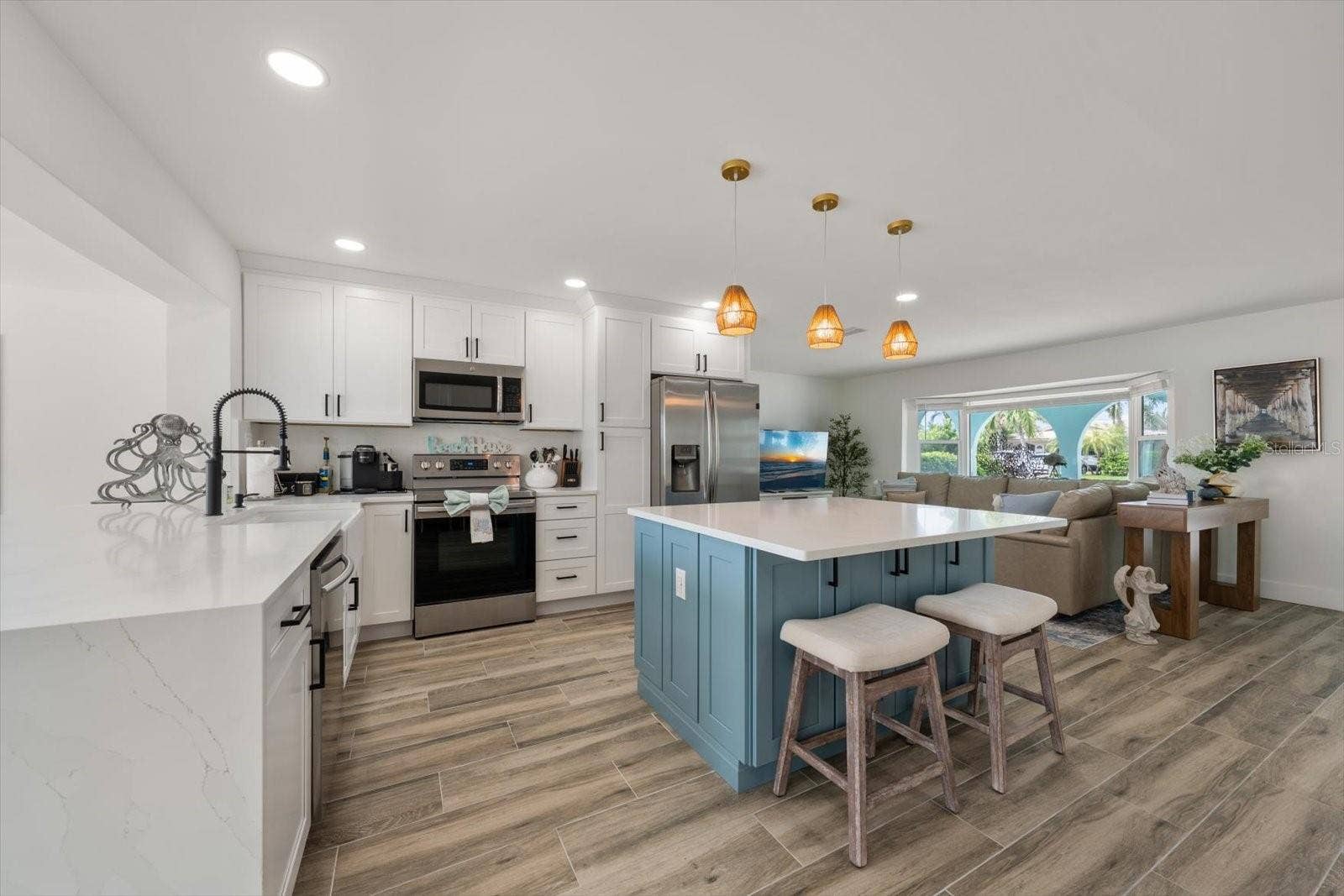 650 64TH AVENUE, St Pete Beach, FL 33706 Kitchen