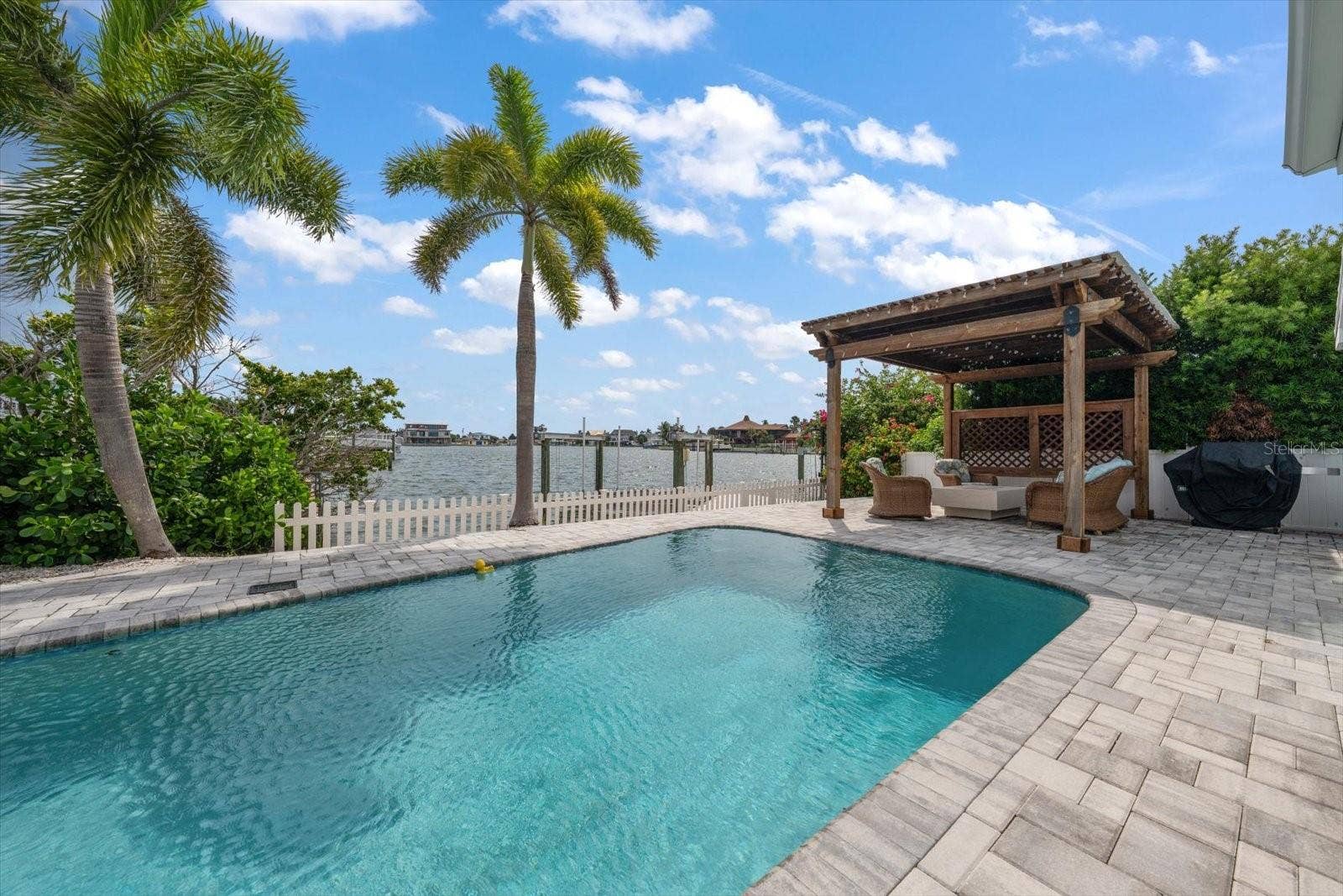 650 64TH AVENUE, St Pete Beach, FL 33706 Large Swimming Pool