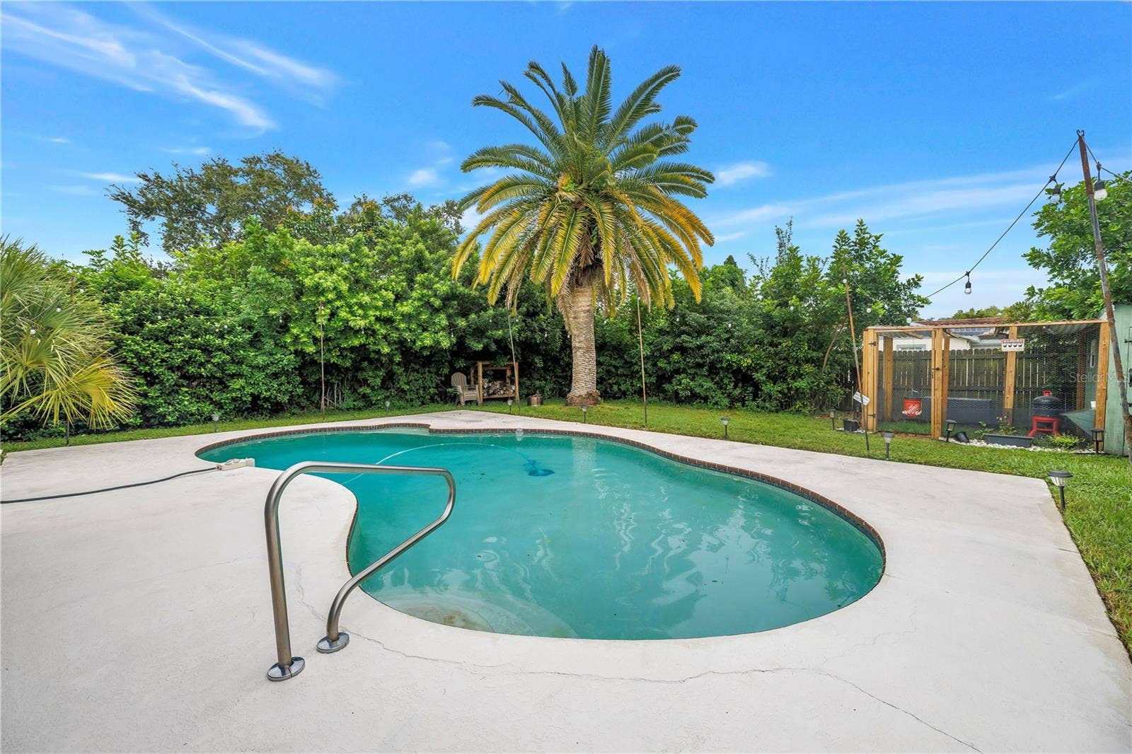 605 5TH AVENUE SE, Largo, FL 33771 605 5TH AVENUE SE, Largo, FL 33771