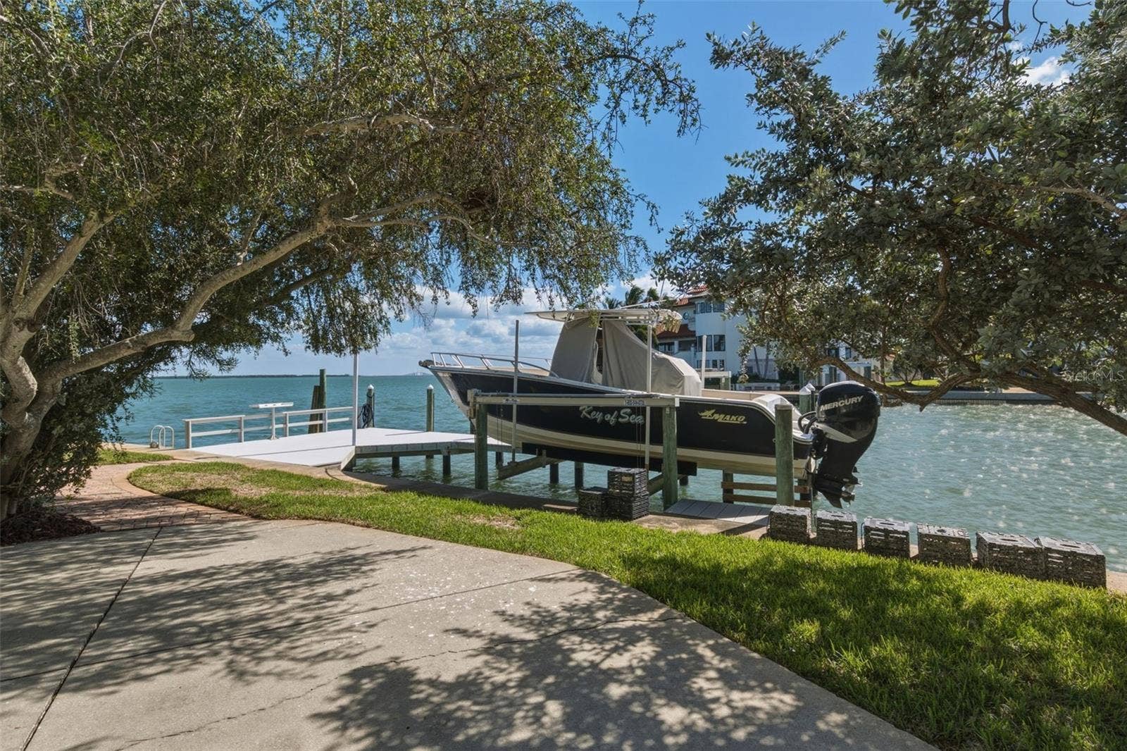 102 8TH STREET E, Tierra Verde, FL 33715 102 8TH STREET E, Tierra Verde, FL 33715
