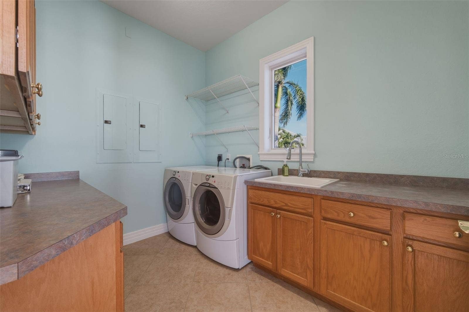 102 8TH STREET E, Tierra Verde, FL 33715 102 8TH STREET E, Tierra Verde, FL 33715