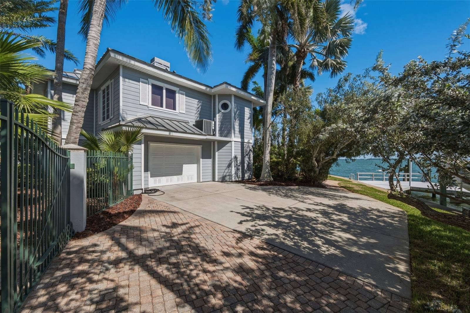 102 8TH STREET E, Tierra Verde, FL 33715 102 8TH STREET E, Tierra Verde, FL 33715