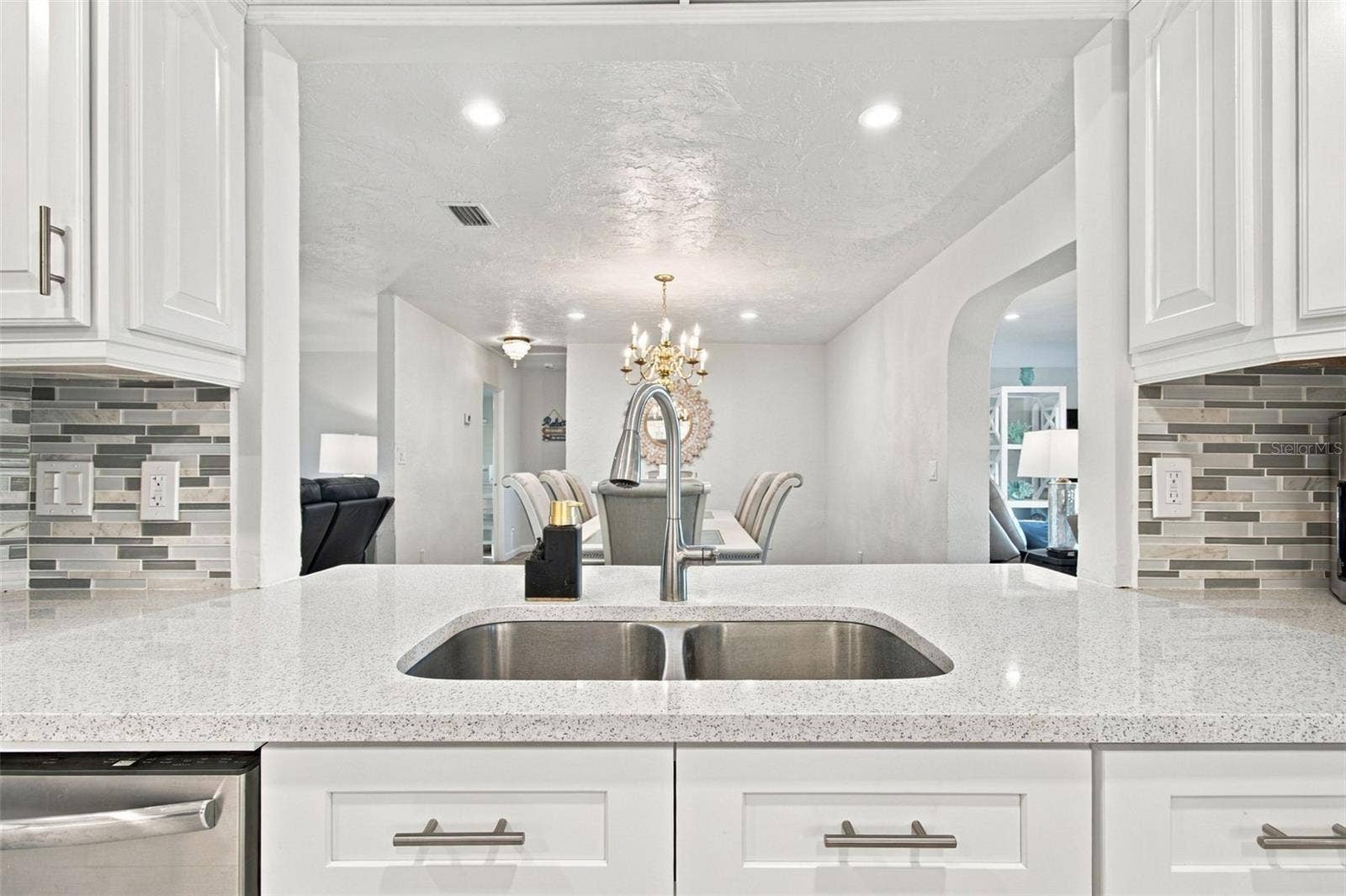 11975 7TH STREET E, Treasure Island, FL 33706 11975 7TH STREET E, Treasure Island, FL 33706