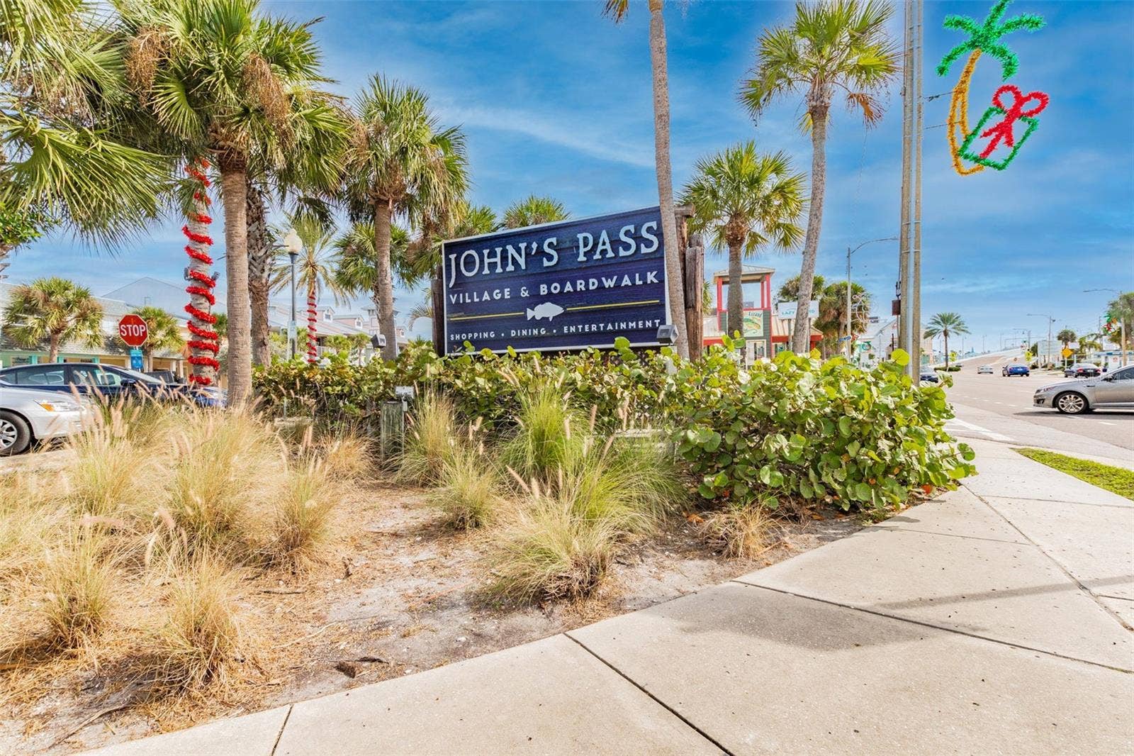 11975 7TH STREET E, Treasure Island, FL 33706 Minutes to John's Pass Shops , Restaurants and Entertainment