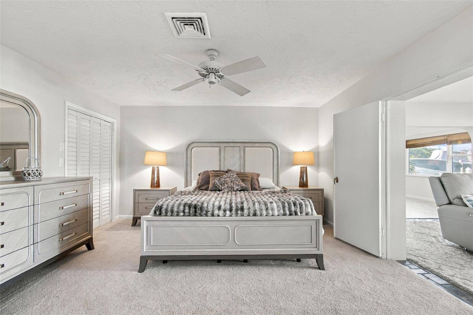 11975 7TH STREET E, Treasure Island, FL 33706 11975 7TH STREET E, Treasure Island, FL 33706