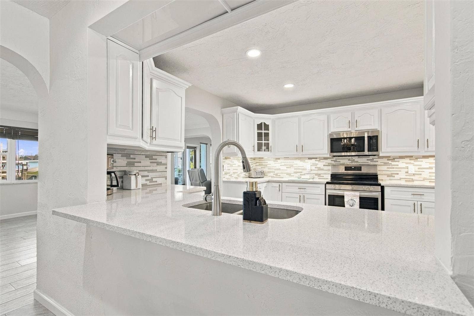 11975 7TH STREET E, Treasure Island, FL 33706 11975 7TH STREET E, Treasure Island, FL 33706