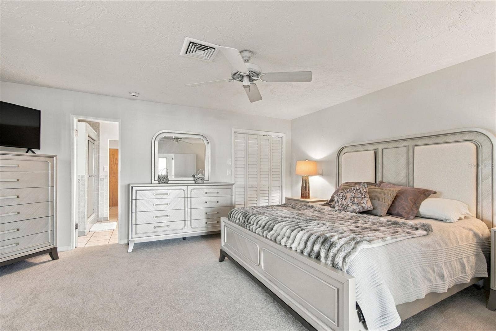 11975 7TH STREET E, Treasure Island, FL 33706 11975 7TH STREET E, Treasure Island, FL 33706