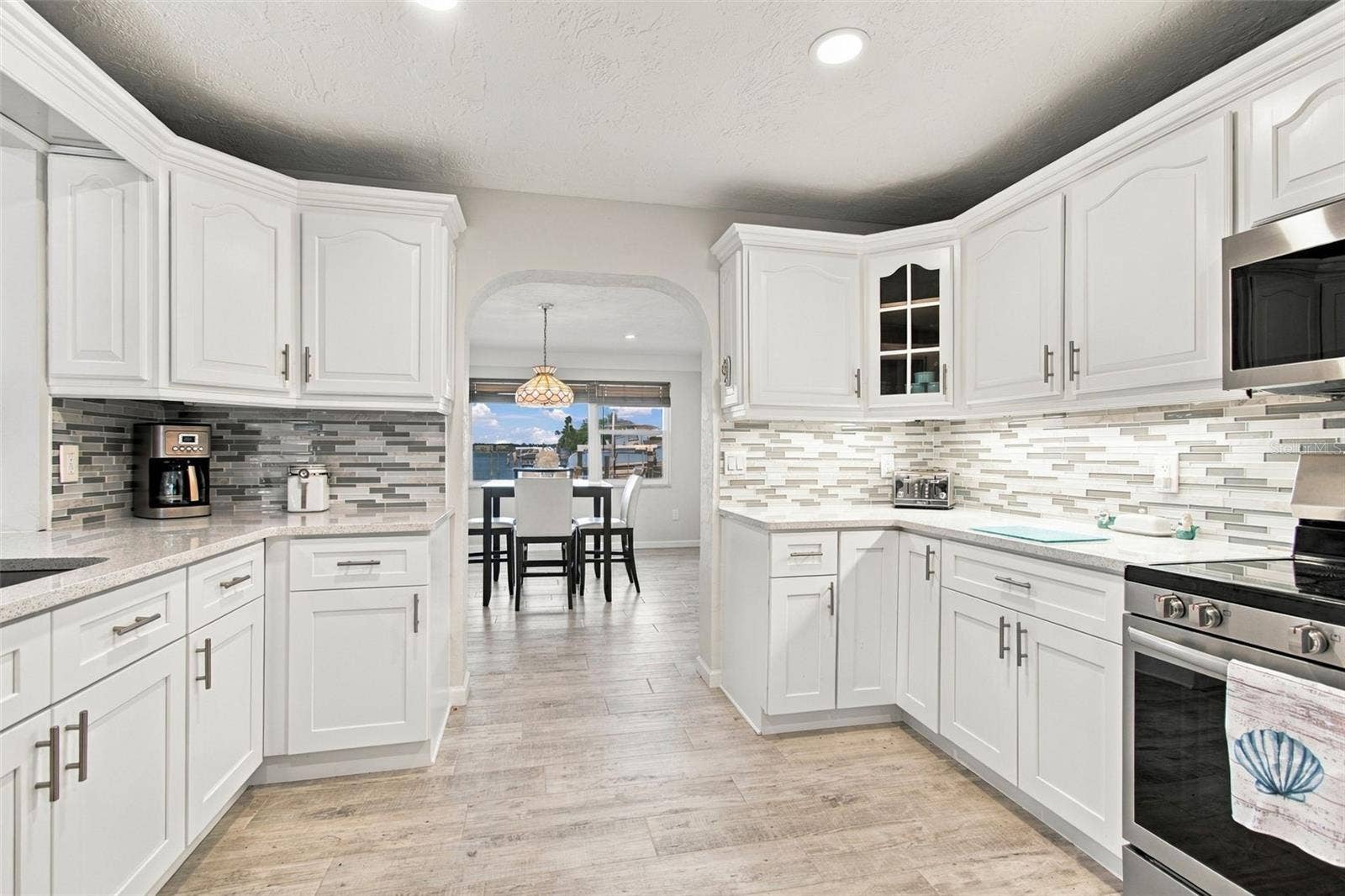 11975 7TH STREET E, Treasure Island, FL 33706 11975 7TH STREET E, Treasure Island, FL 33706