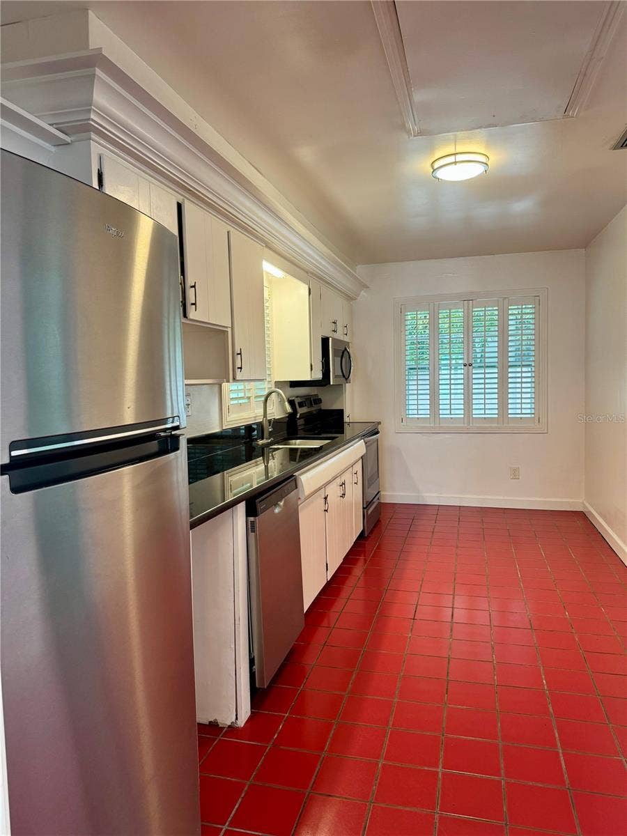 207 W DAVIS BOULEVARD, Tampa, FL 33606 207 W DAVIS BOULEVARD, Tampa, FL 33606