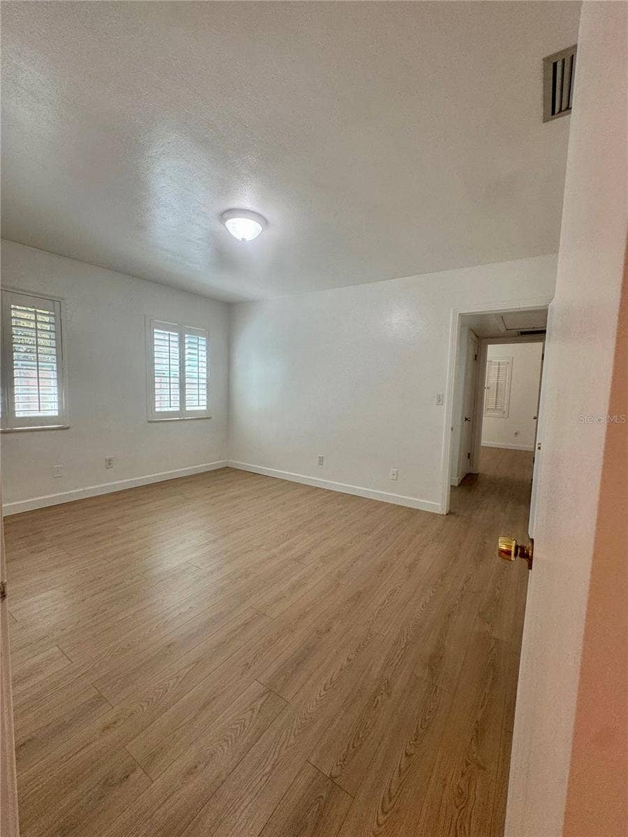 207 W DAVIS BOULEVARD, Tampa, FL 33606 207 W DAVIS BOULEVARD, Tampa, FL 33606