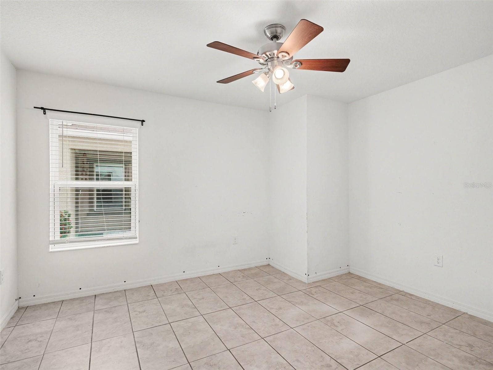 10439 LAGUNA PLAINS DRIVE, Riverview, FL 33578 10439 LAGUNA PLAINS DRIVE, Riverview, FL 33578