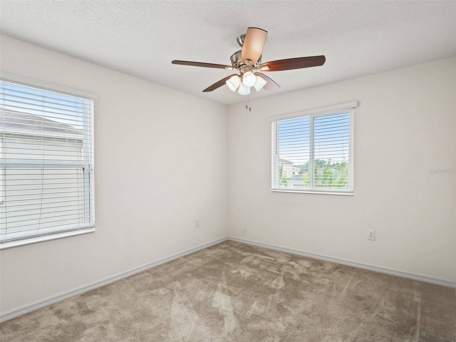10439 LAGUNA PLAINS DRIVE, Riverview, FL 33578 10439 LAGUNA PLAINS DRIVE, Riverview, FL 33578