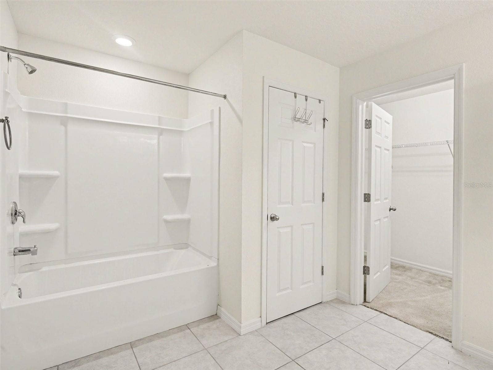 10439 LAGUNA PLAINS DRIVE, Riverview, FL 33578 10439 LAGUNA PLAINS DRIVE, Riverview, FL 33578