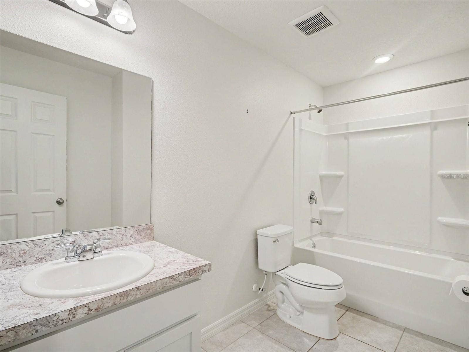 10439 LAGUNA PLAINS DRIVE, Riverview, FL 33578 10439 LAGUNA PLAINS DRIVE, Riverview, FL 33578