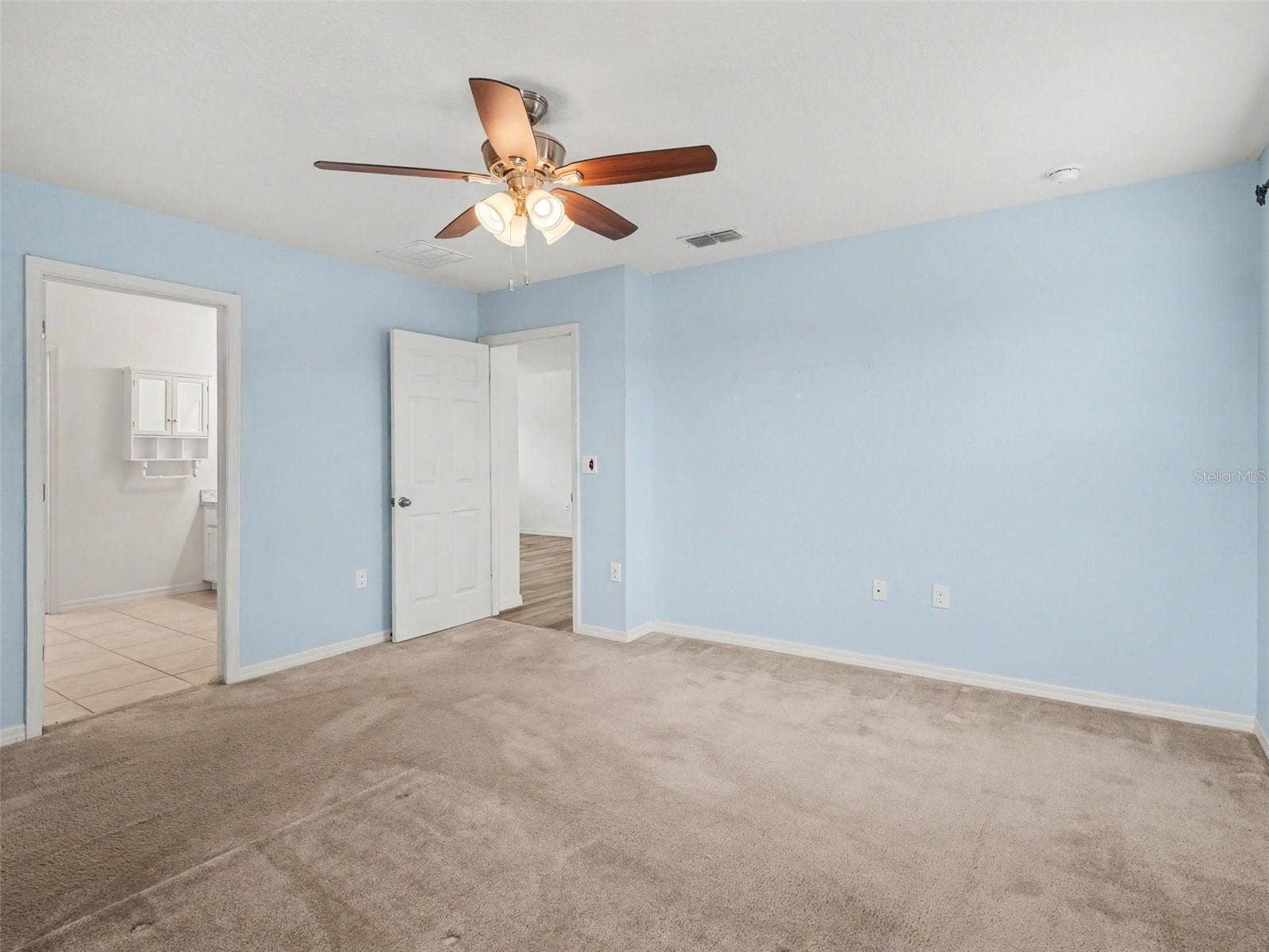 10439 LAGUNA PLAINS DRIVE, Riverview, FL 33578 10439 LAGUNA PLAINS DRIVE, Riverview, FL 33578