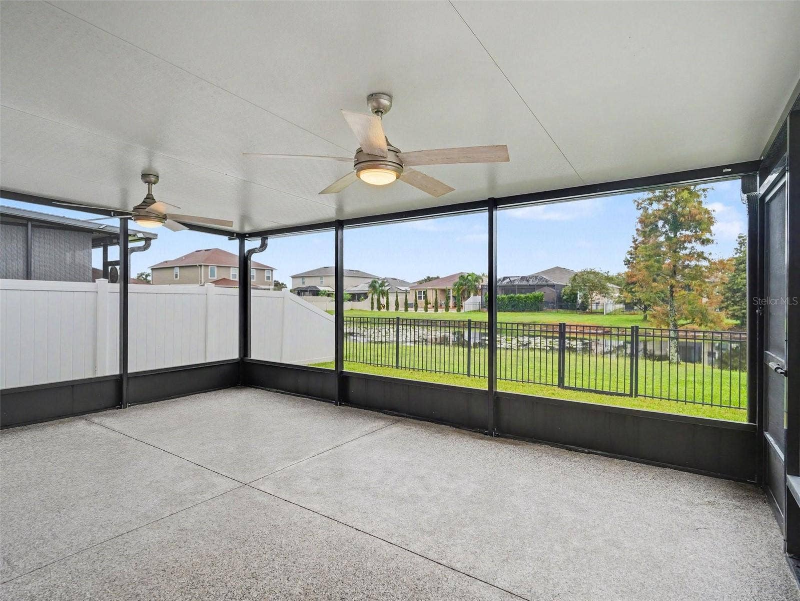 10439 LAGUNA PLAINS DRIVE, Riverview, FL 33578 10439 LAGUNA PLAINS DRIVE, Riverview, FL 33578